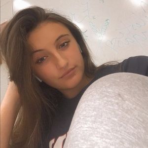 Meet your Posher, Meegan